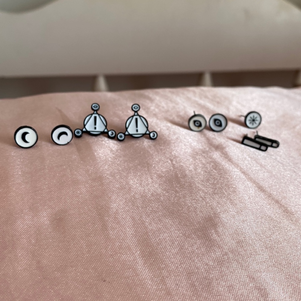 panic! at the disco stud earrings